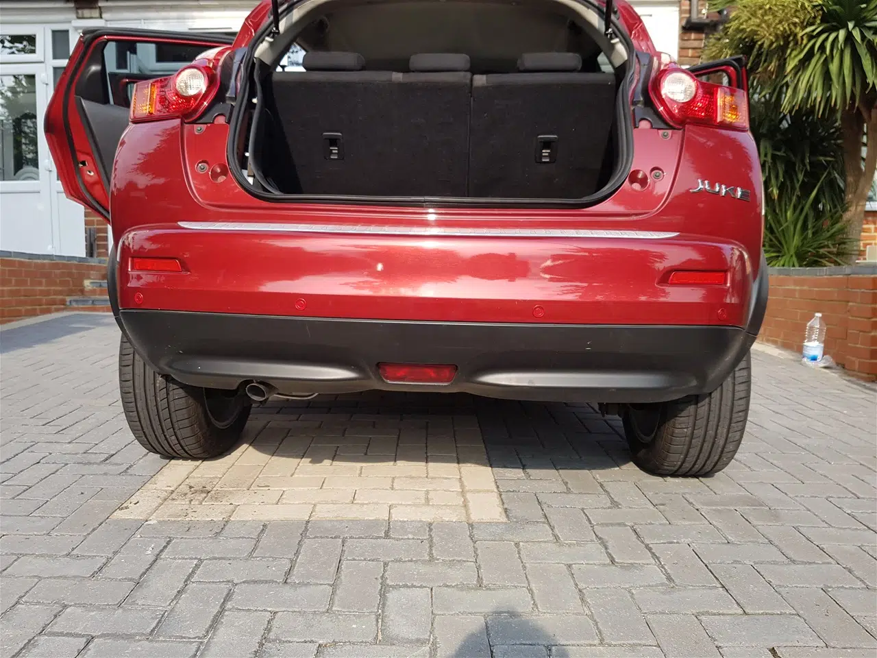 Nissan Juke rear colour coded parking sensors