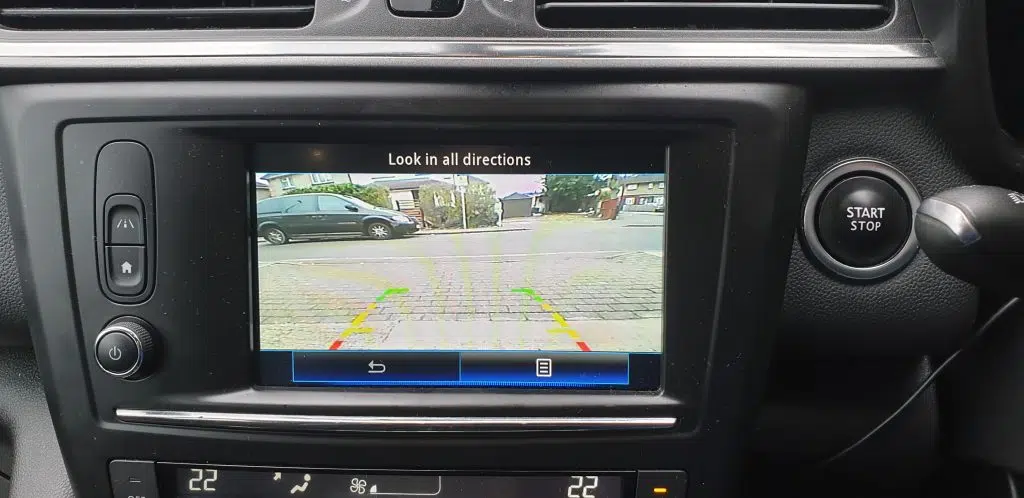 renault kadjar reverse camera