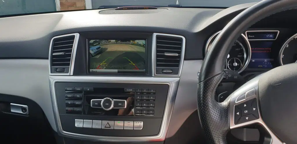 mercedes ml250 reverse camera