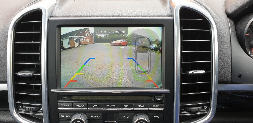 porsche reverse camera