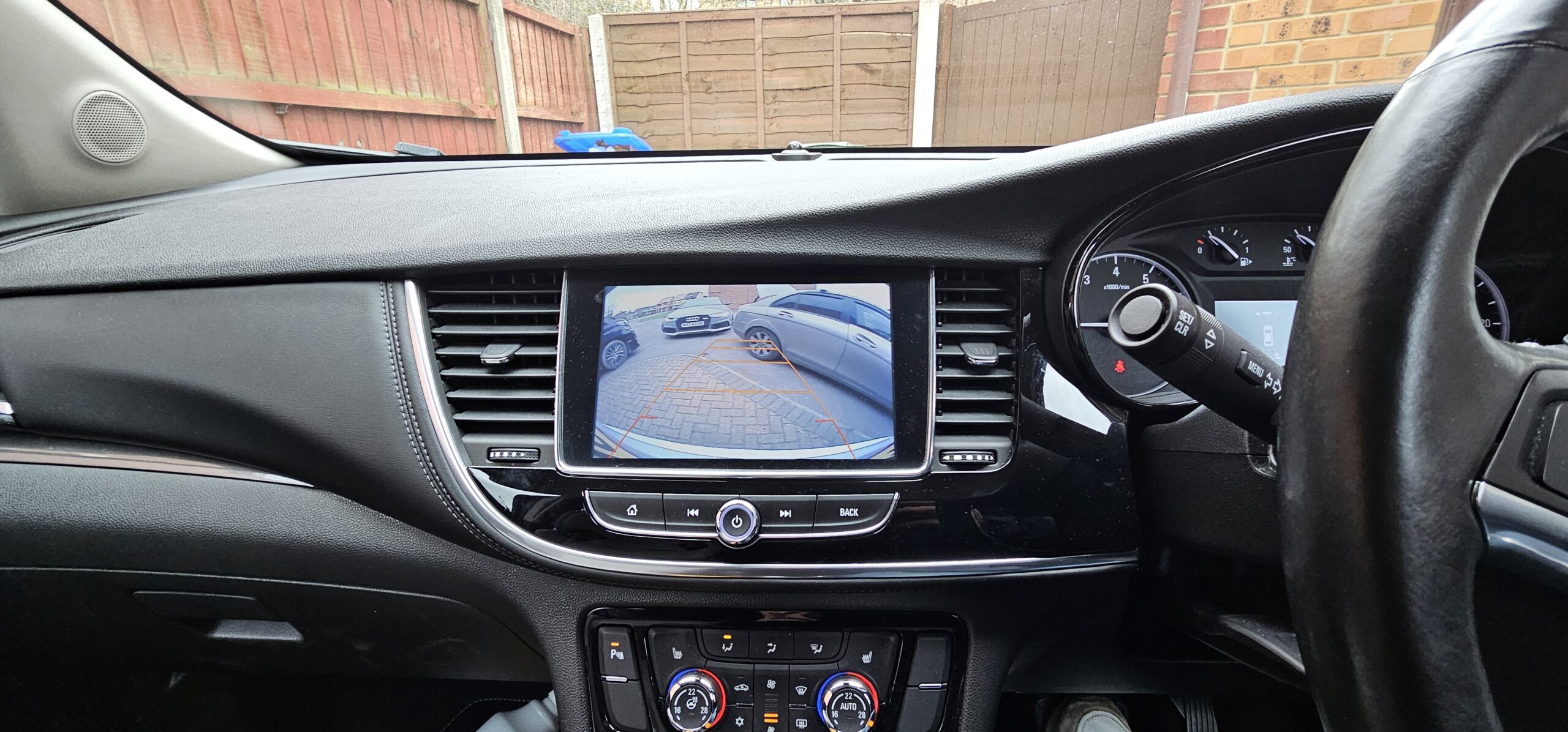 Vauxhall Mokka reverse camera